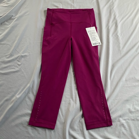 Lululemon Swift Speed Leggings - Picture 5 of 9